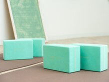 南林間駅前スタジオ メローヨガ(Mellow-Yoga)/ヨガブロックなど補助具もご用意