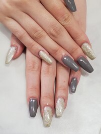 シンプルバイカラーデザイン