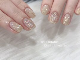 大人キラキラネイル