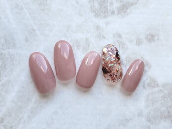 フラワーズネイルアンドアイラッシュ(FLOWER’S nail&Eyelash)の写真/【多彩なデザイン×自慢の高技術×モチ◎】OLさんもOKな控えめサンプル多数◎指が美しく見える洗練ネイル♪