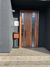 エム(M)/“M“の看板♪