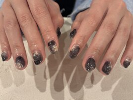 透明感黒ネイル