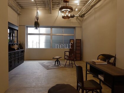 ヌフ(neuf)の写真