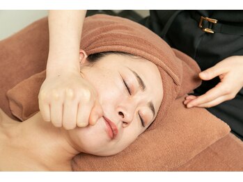 サロン ド ヴェール 一宮店(Salon de Vert)/筋膜フェイシャル