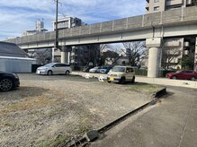 アンドネイル(&nail)/＆のマークが目印