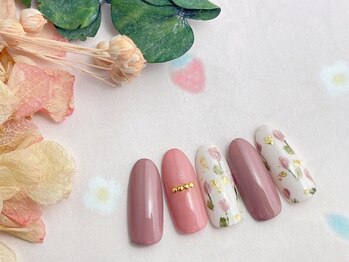 ネイルサロン&スクール ジーナ(GINA)/手書きチューリップネイル