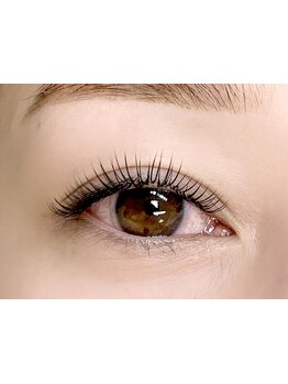 ボリュームのある目元にしたい