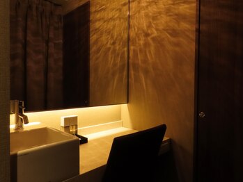 ザ スパ 表参道店(THE SPA)の写真/【翌朝5時まで営業◎】ゆったり過ごせる完全個室で溜まった疲れをじっくり癒します。シャワー完備。