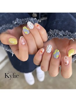 カイリー(Kylie)/ニュアンスネイル