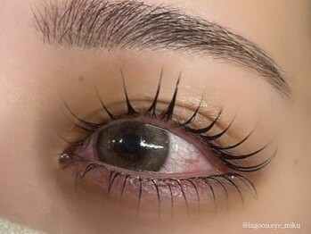 マイラグーンアイ(MY LAGOON EYE)/~ 眉毛とまつげの黄金比 ~