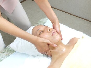 道北カイロプラクティックオフィス旭川本院/フェイシャルエステ2
