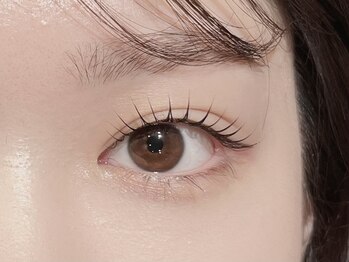 ノア(noa)/流しまつ毛綺麗めデザイン