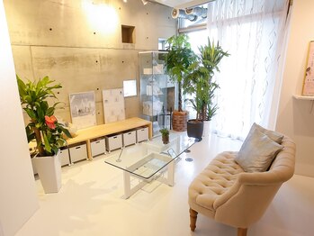 ジョーヌ(JAUNE)/JR芦屋駅徒歩5分