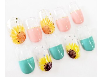ネイルサロン クイール 小山店(NAIL SALON QUILL)/ハーフフレンチ＋向日葵アート
