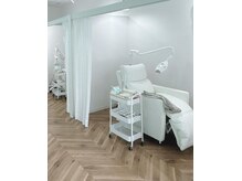 ファストホワイトニング くずは店(FAST WHITENING)