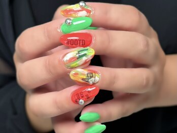 レア(Le'a)/ネオンカラーネイル