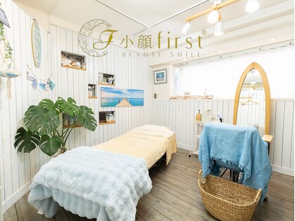 小顔ファースト(first)の写真
