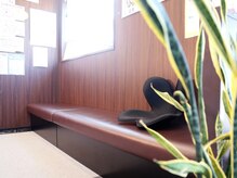 姿勢堂 寺家鍼灸接骨院/待合室