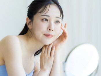 エスケア(S-CARE)の写真/丁寧カウンセリングで安心!敏感肌も叶うツルツル肌へ導く、肌に優しい顔脱毛と万全の保湿ケア♪