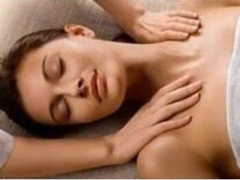 ナチュラル 池袋(Natural)の写真/★首肩＆背中＆デコルテ＆バスト＆二の腕＆ワキ 70分 ¥16,000 ⇒ ¥7,990 オイルリンパマッサージ