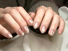 パダアット ヴァラネイル 天神南店(PADA at VALLANAIL)/グレ-ジュマグ/先端シルバーラメ