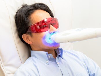 アムール(Amour)の写真/【男女OK♪】セルフホワイトニングで気になる黄ばみ・汚れもスッキリ☆低価格×短時間で健康的な白い歯へ!