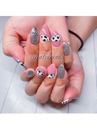 アニマル柄ネイル