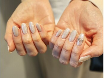 ネイルトータルビューティー ソピーロ(sopiro)/シンプルフラッシュリング