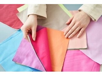 サロンリルカラー(LILOU COLOR)/パーソナルカラー診断/顔タイプ