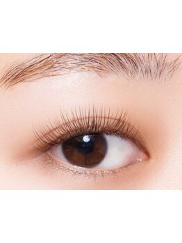 ナチュラル上品な目元にしたい