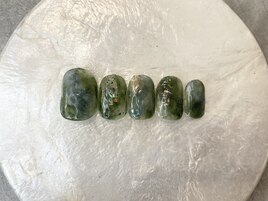 グリーンでもやもやニュアンス