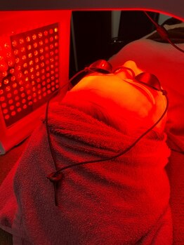 トータルビューティーサロン 肌屋(Total Beauty Salon)の写真/≪秋こそ肌質改善≫紫外線や乾燥でダメージを受けた肌にアプローチ＊みずみずしい美肌へ導きます!男性もOK