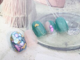 クリアグリーンの春夏ネイル