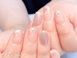 シンプルアートのシーズンネイル