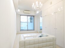 アンドチャーム(&charm)/パーソナルカラー診断に必要な光