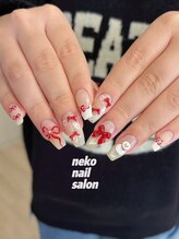 ネコ(Neko)/クリスマス　リボン　赤