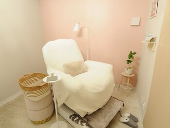 【エクステ/パリジェンヌ/まつげパーマ/眉毛/HBL/脱毛】jewel 天王寺店/リクライニングチェア