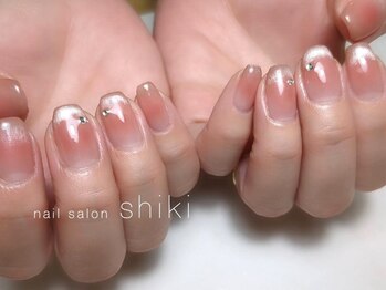 トレンドネイル ￥6800