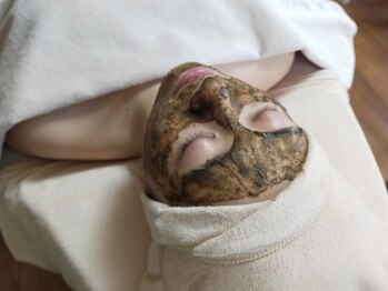 エクラの写真/肌をリセット！ダウンタイム無しのハーブピーリング「つるん」と明るい透明感を実感したい方に