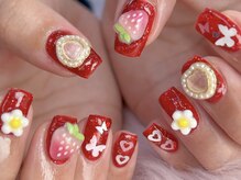 エムズ ネイル アンド アイ(M’s nail & eye)/