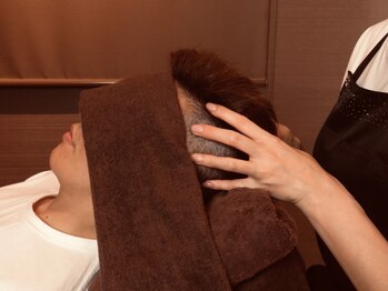 ルアーナ(Luarna)の写真/頭皮のエイジングケアに◎眼精疲労・頭痛・肩こり・疲労などに♪男性も女性も通いやすいくつろげるサロン♪