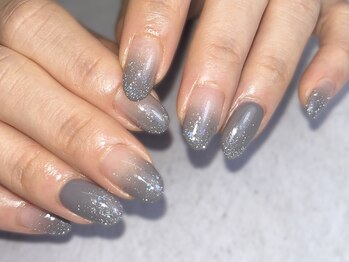 バーガンディ 鶴田(BURGUNDY)/グレーフラッシュネイル