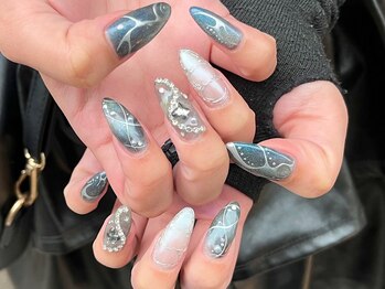 ア―ジュポシェフリル 天神西通り店(age poche Frill)/Y2Kネイル