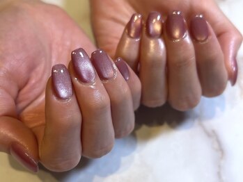 スリープラス(THReee+)/