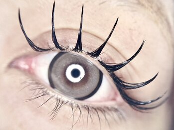 バービーアイラッシュ(Barbie Eyelash)の写真/骨格や目の形に合わせたデザインをご提案♪目の形を活かしたデザインで自然な仕上がりに♪まつ毛パーマも◎