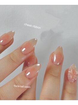 ワンホンチークネイル