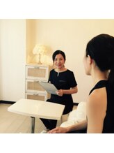 サロンドアイ(SALON DE AI)/白基調としたリラックスルーム