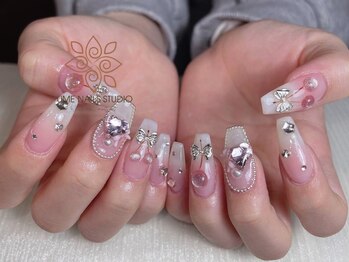 ウメネイルスタジオ(UME NAIL STUDIO)/長さだしやり放題×つけ放題