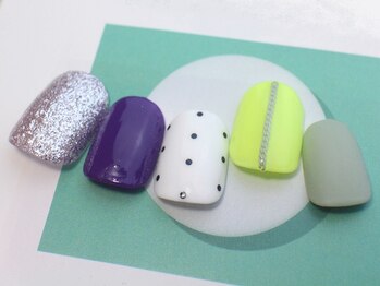 ネイルサロン ティディ(TIDY)/ネオン×パープル×ドット