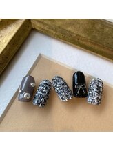 クオーツ(QUARTZ)/ツィードネイル